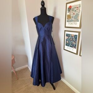 Adrianna Papell Navy Mikado Dress Size 2 NWT Sweetheart Full Skirt